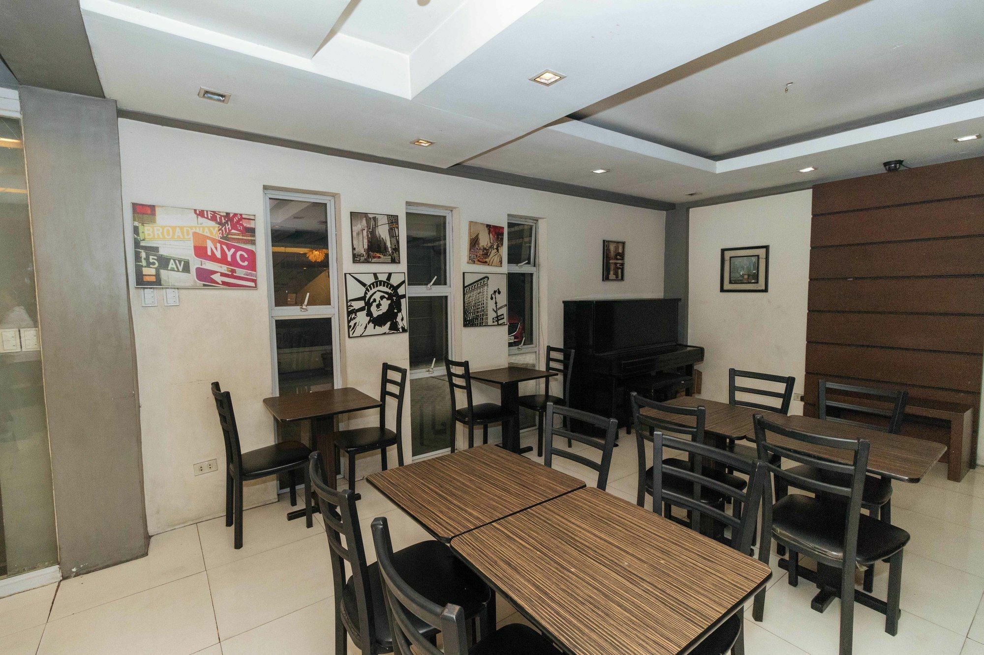 Reddoorz Near Quezon City Circle エクステリア 写真