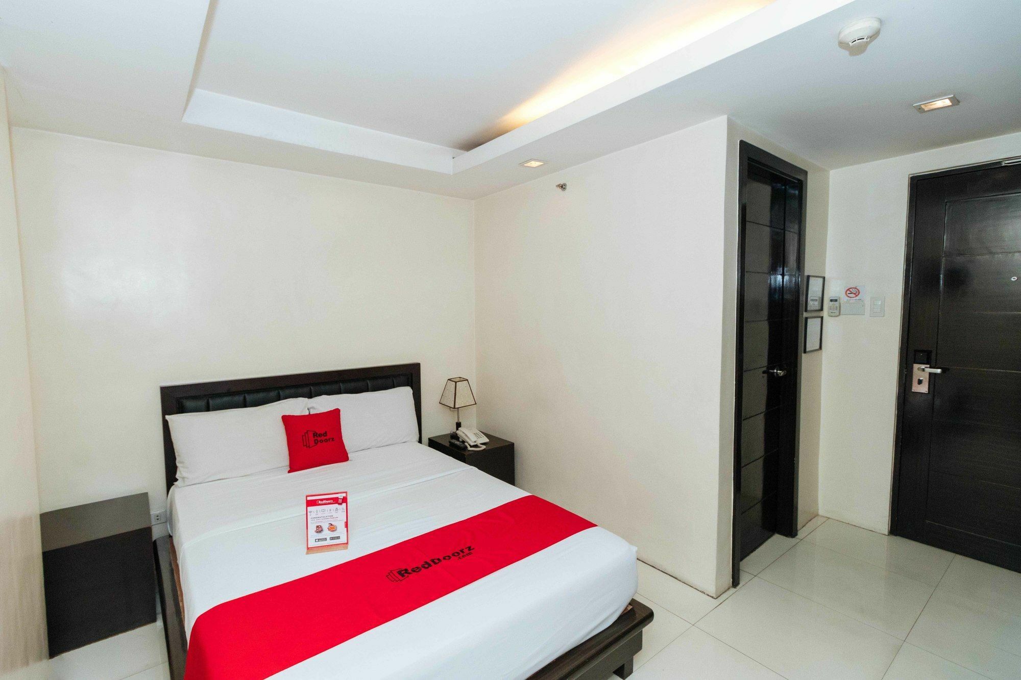 Reddoorz Near Quezon City Circle エクステリア 写真