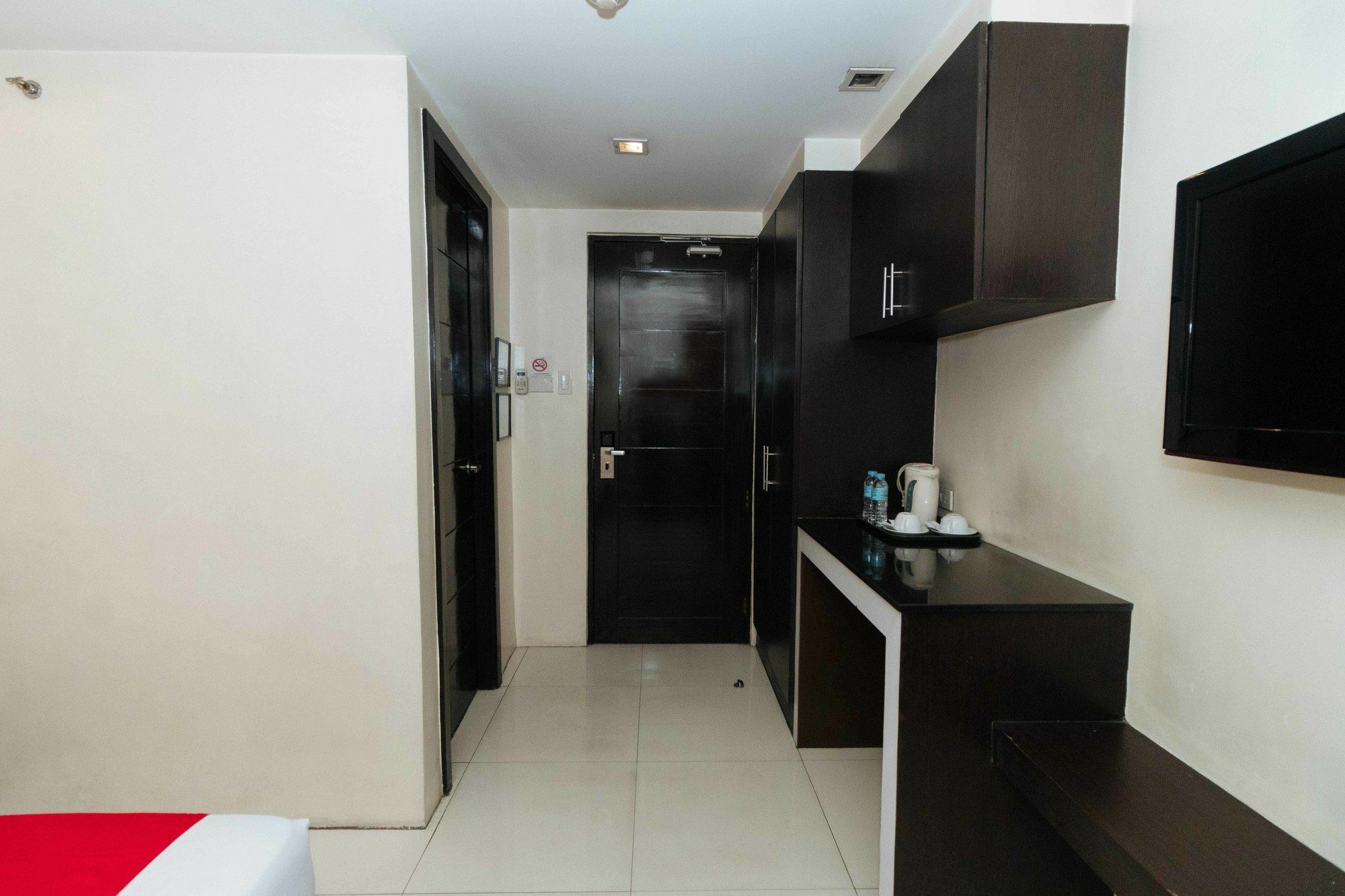 Reddoorz Near Quezon City Circle エクステリア 写真